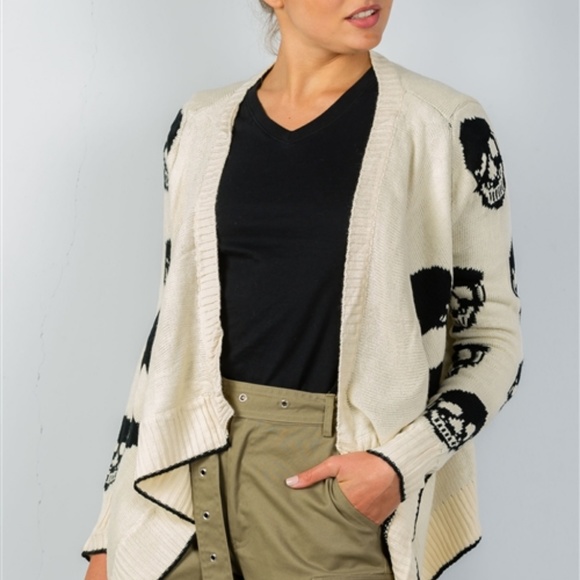 CREAM & BLACK SKULL KNITTING TUNIC CARDIGAN - Picture 4 of 6